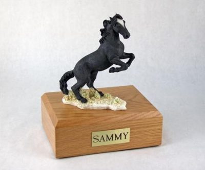 black mustang horse urn PetsToRemember.com