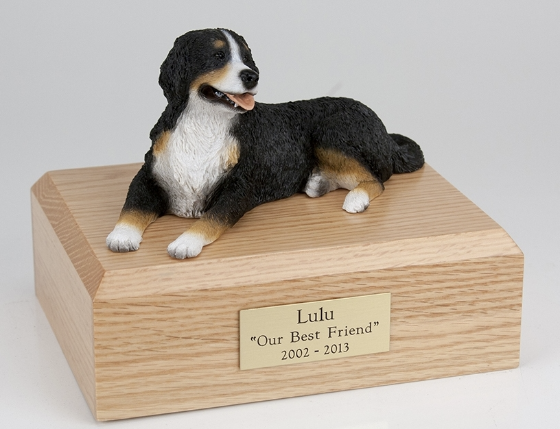 You are currently viewing Choosing the Perfect Dog Urn: How to Honor Your Loyal Companion with Love and Dignity
